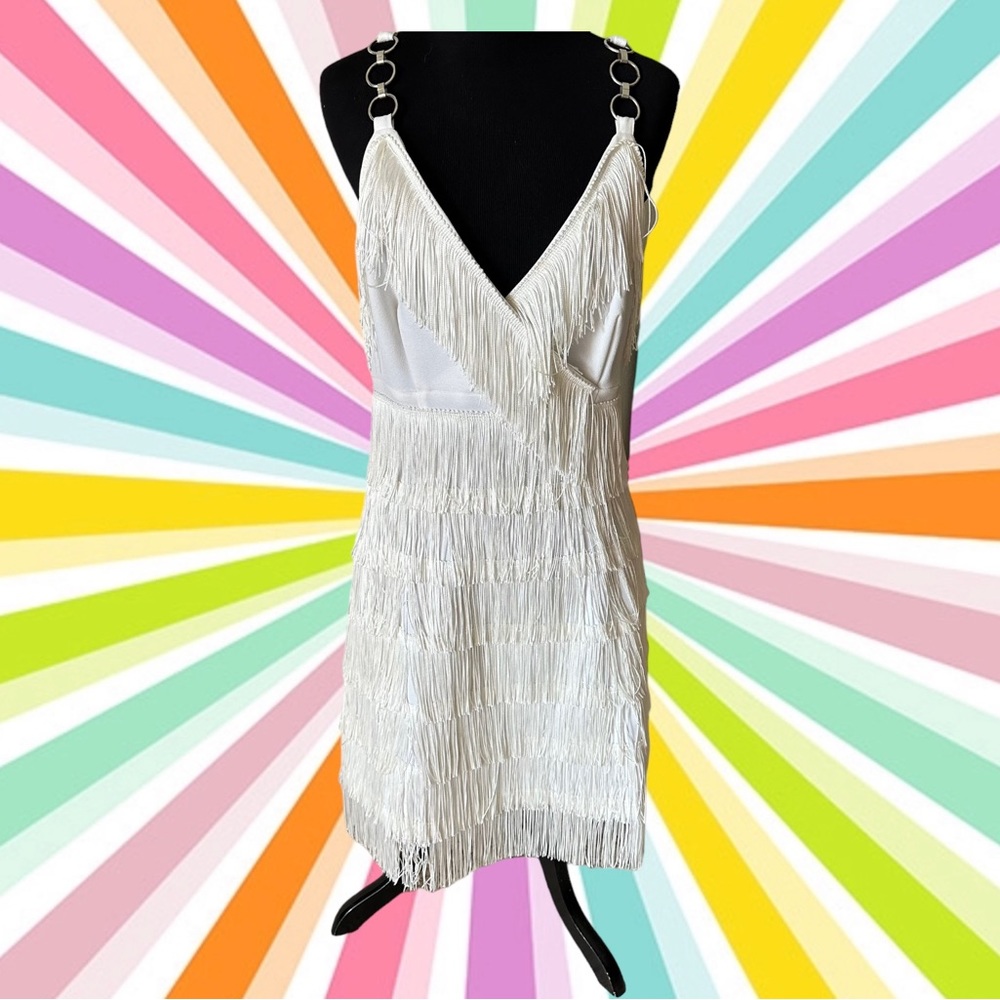 Super fun and sexy white all over fringe 60s or Gatsby dress costume